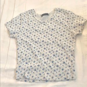 •Really cute brandy floral shirt!•